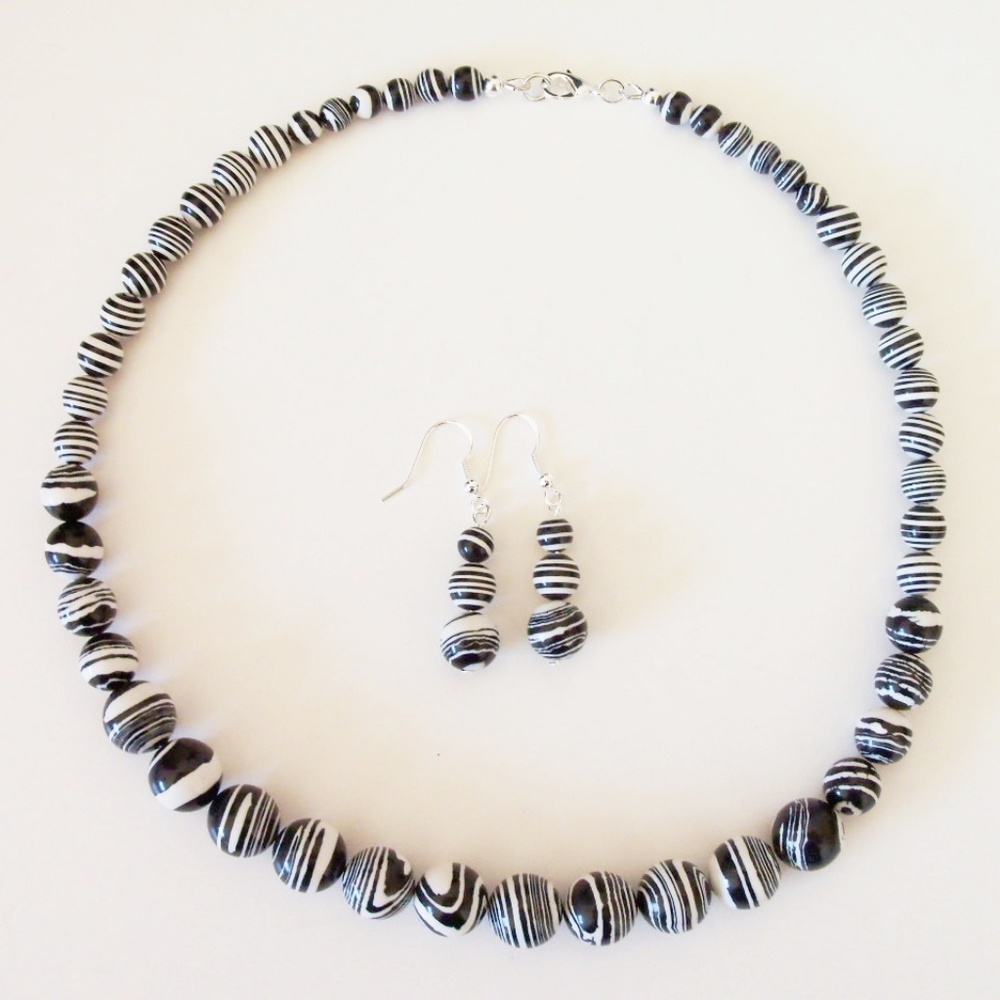 Handmade simulated zebra stone set . New (#1901)